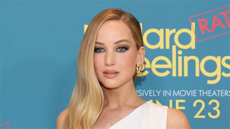 no hard feelings nude beach|Jennifer Lawrence shocks fans by getting completely naked in。